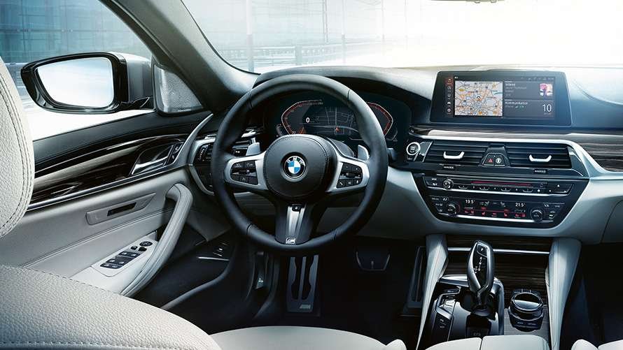 BMW 5 Series central display