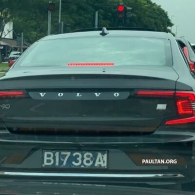 2021 Volvo S90