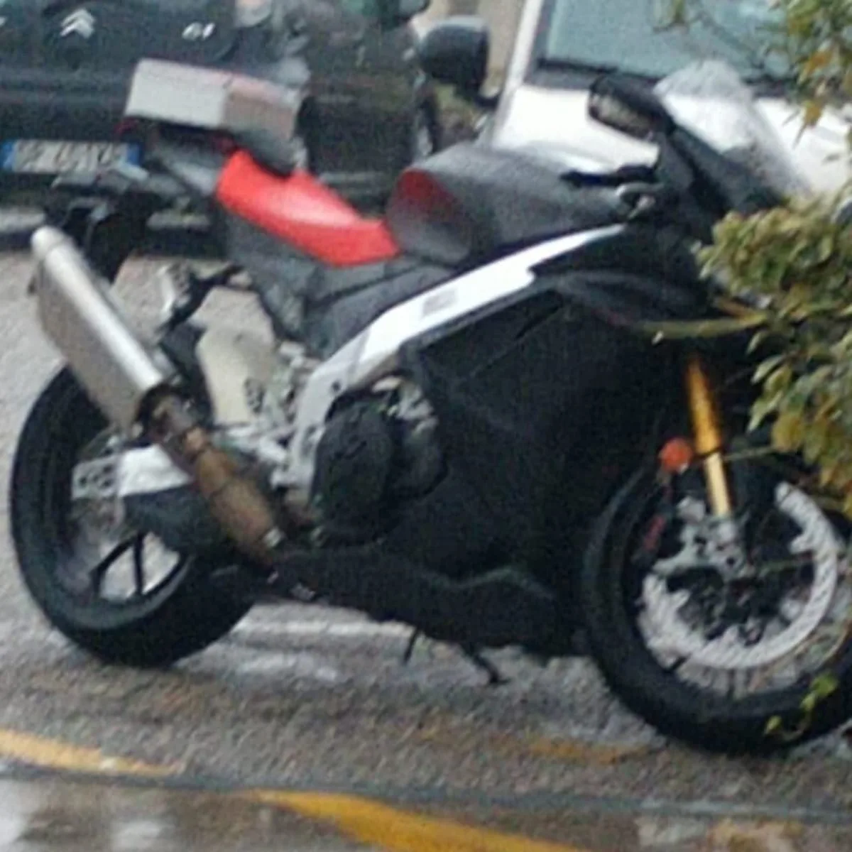 2021 Aprilia RSV4