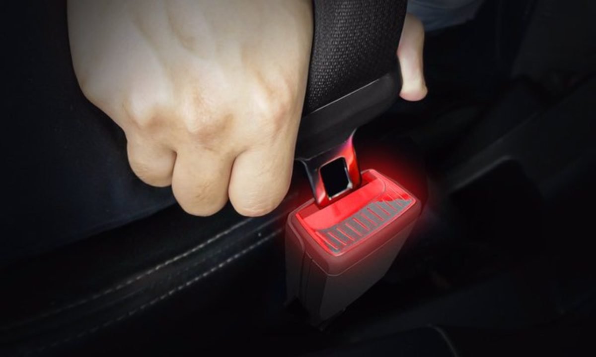 Skoda Patent For First Self-Illuminated Seat-Belt Buckle