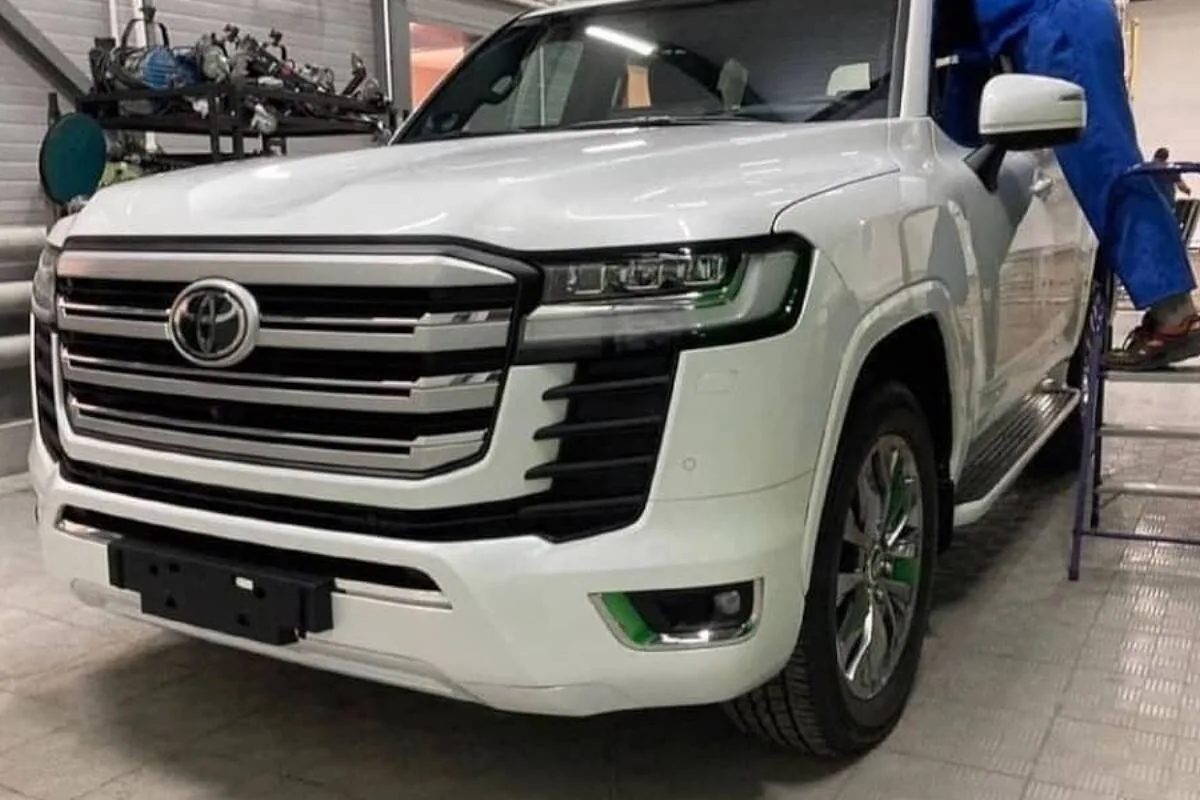 Toyota Land Cruiser LC300