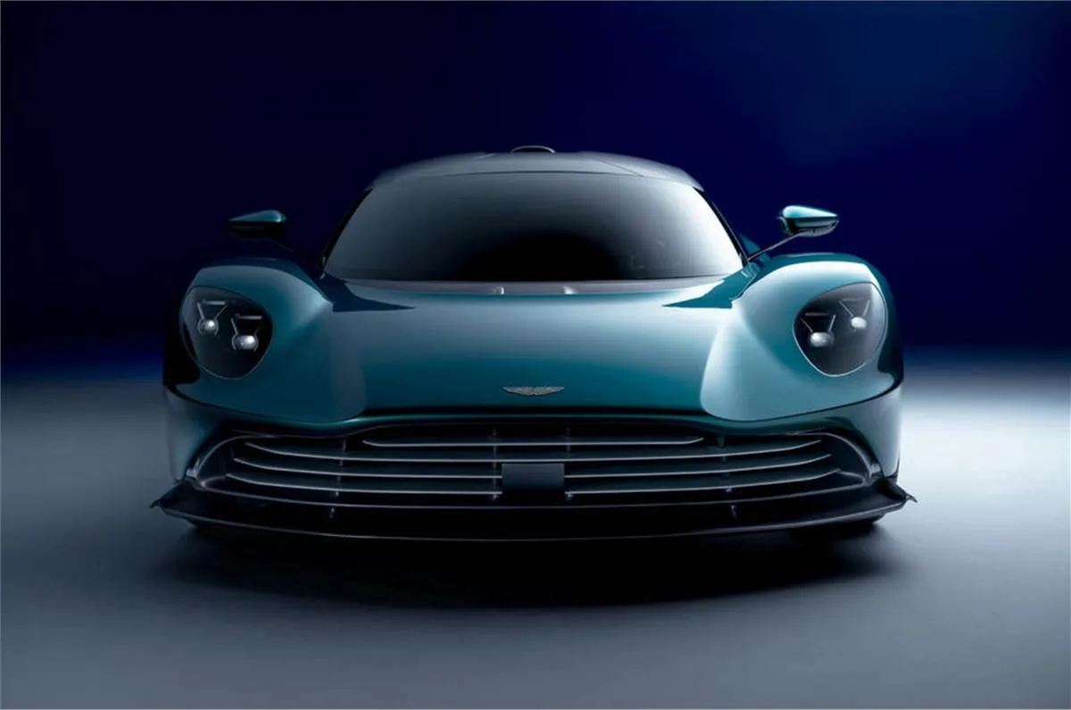 2021 Aston Martin Valhalla 