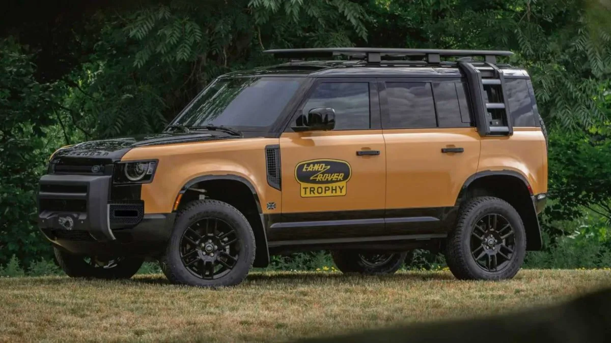 Land Rover Defender Trophy