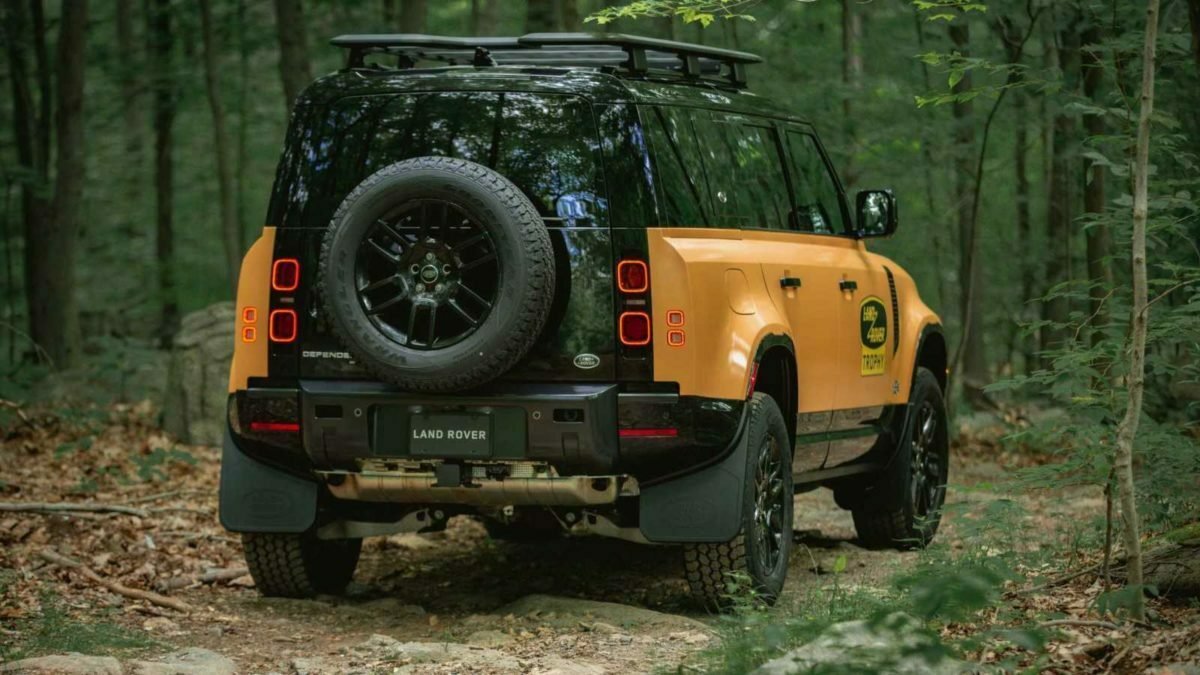 Land Rover Defender Trophy 