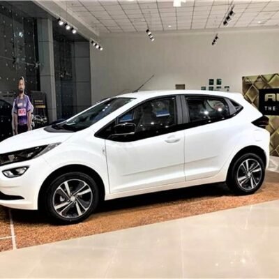 Tata Altroz XE