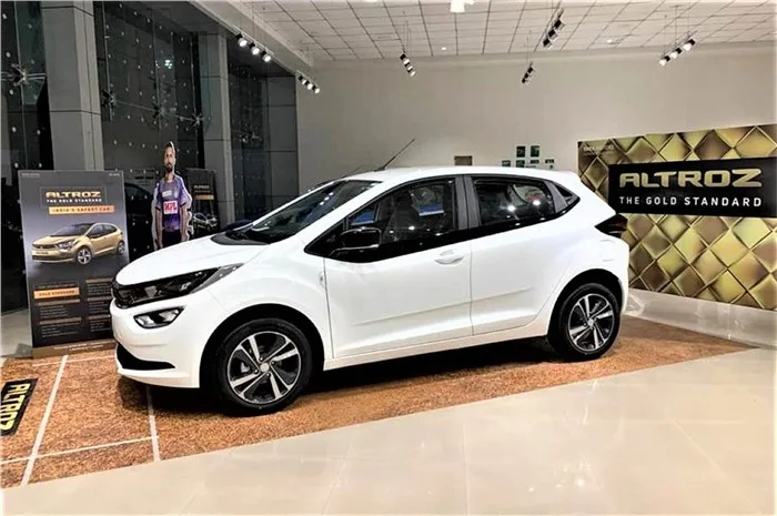 Tata Altroz XE