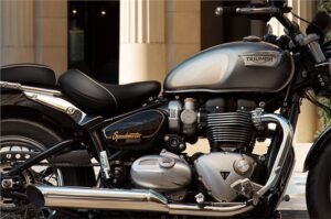 Triumph Bonneville Goldline