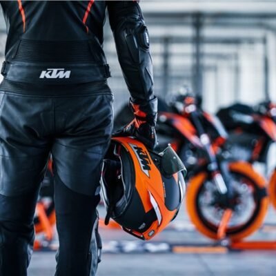 2022 KTM 890 Duke R and 890 Duke GP