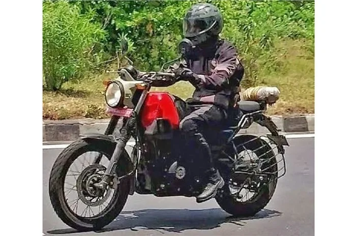 Royal Enfield Scram 411