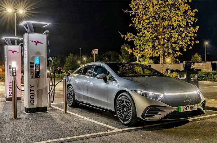 Mercedes EQB