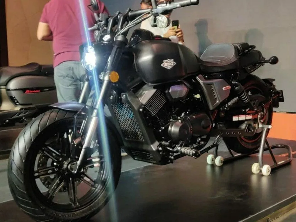 Keeway K-Light 250V