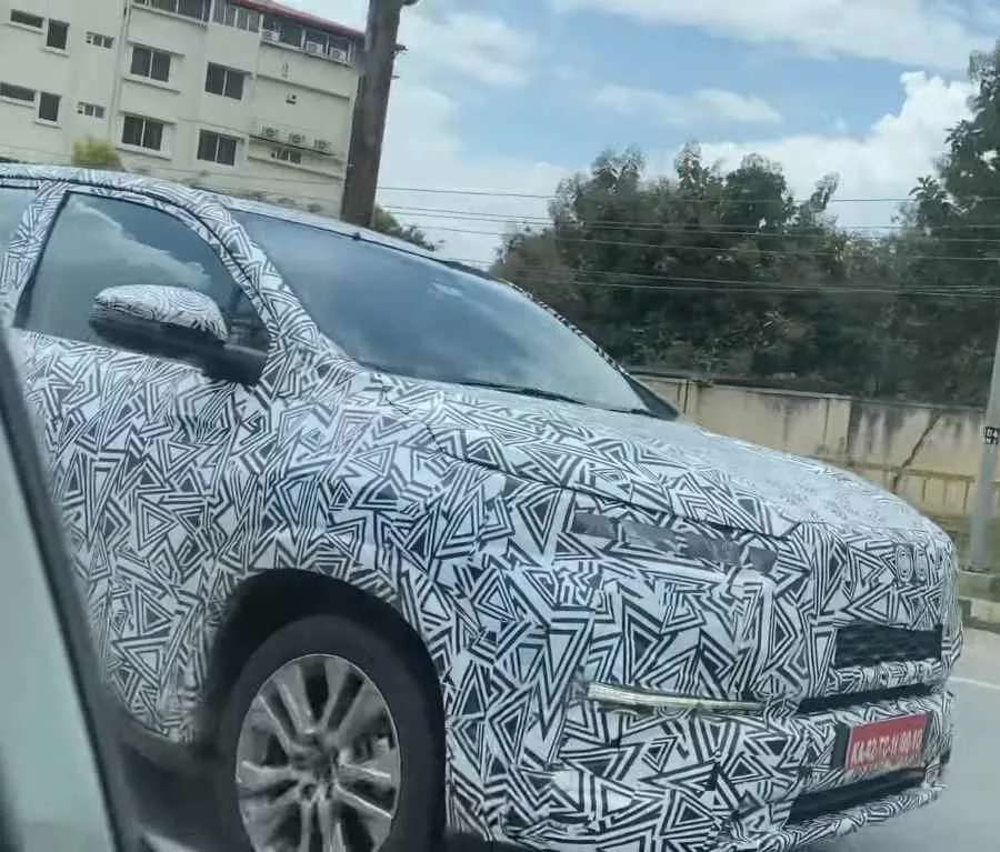 2022 Toyota Innova Hycross