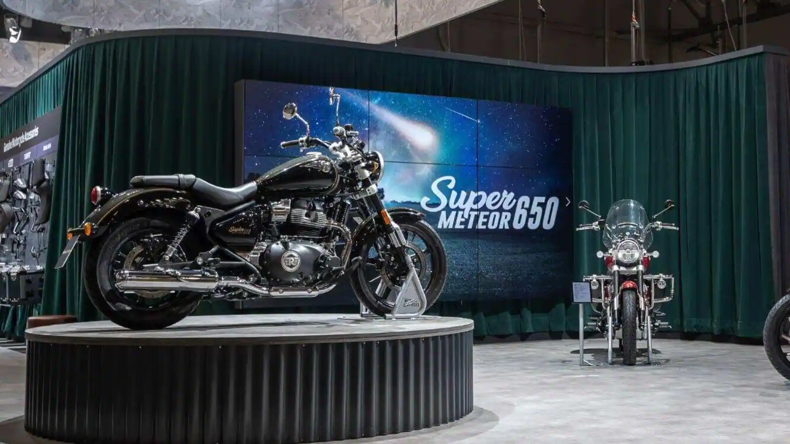 Royal Enfield Super Meteor 650