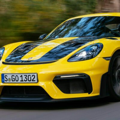 1-Porsche-Cayman-GT4-RS