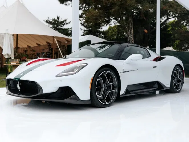 Maserati MC20