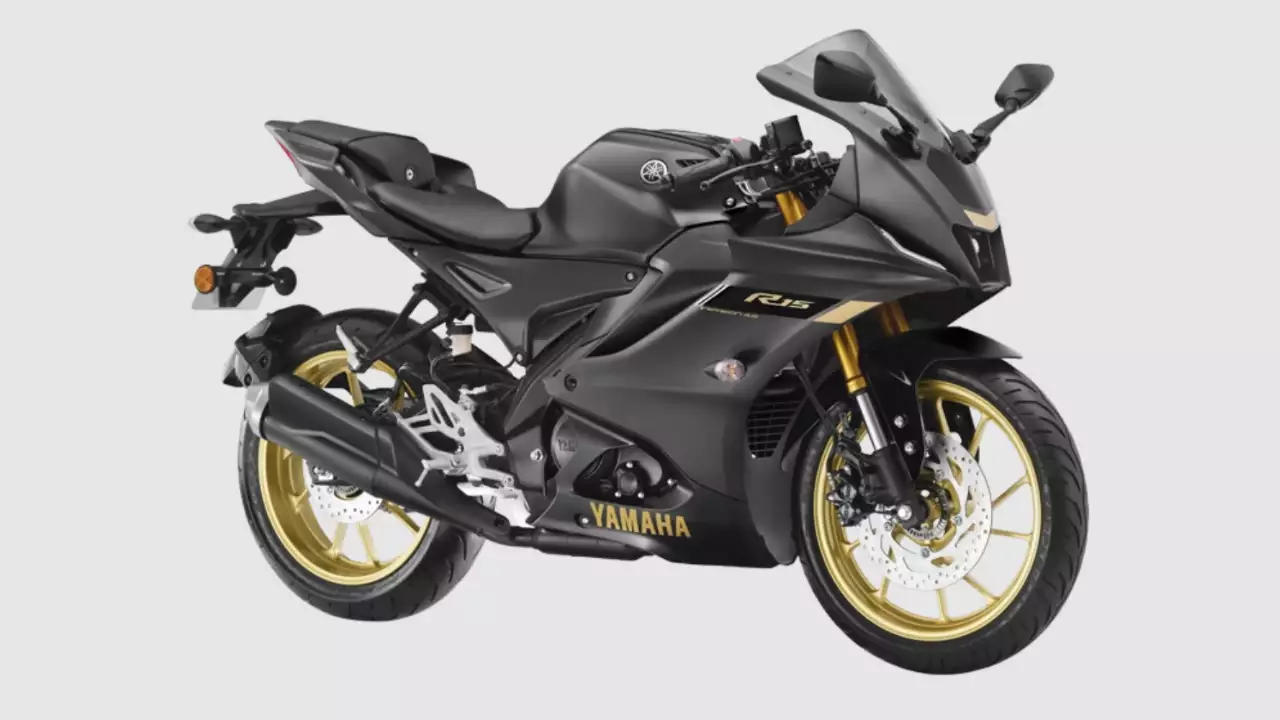 Yamaha R15 V4 Dark Knight